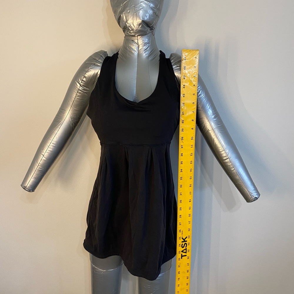 Lululemon Chic Black Sleeveless Top